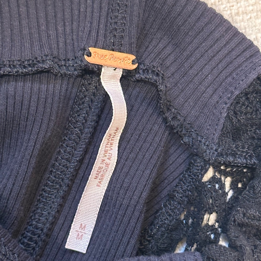 Free People Black Ribbed Women's Top - Picture 4 of 5